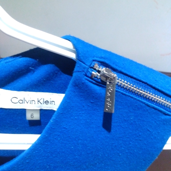 Calvin Klein - Picture 3 of 6